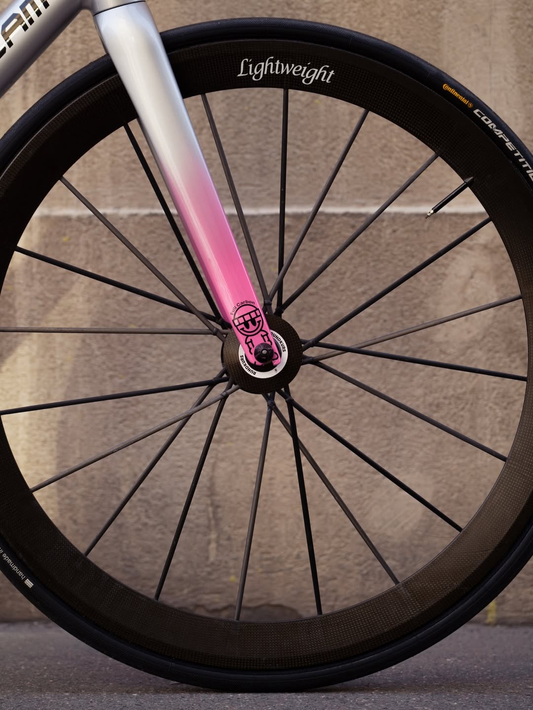 Skreambikes Magnum Supraw Special Edition fixed gear frameset in Pink Grey colour