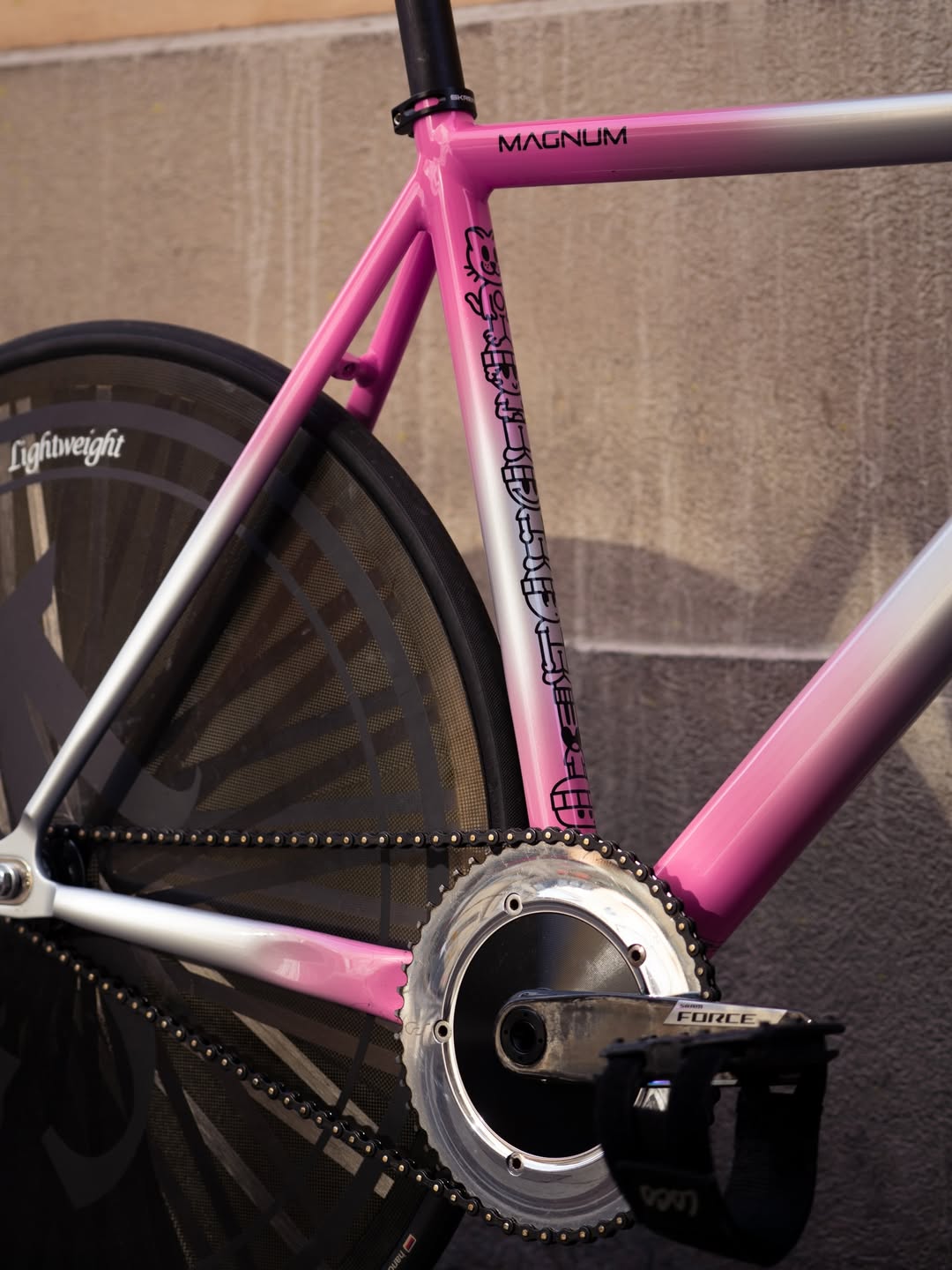 Skreambikes Magnum Supraw Special Edition fixed gear frameset in Pink Grey colour