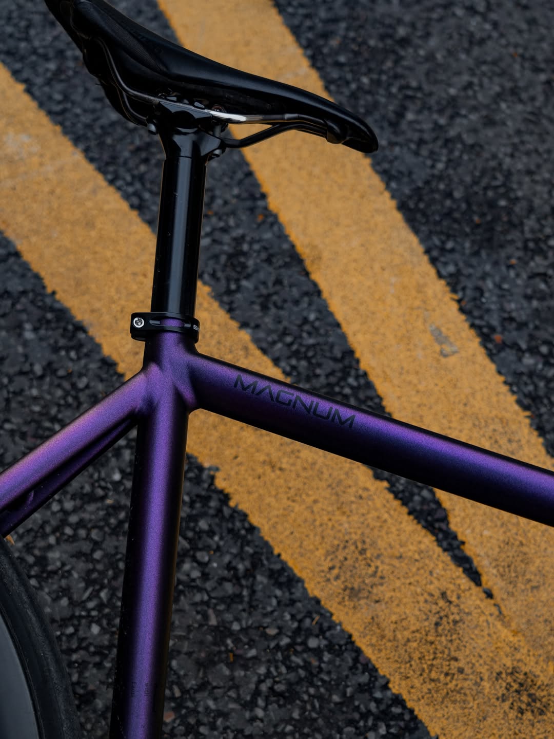 Skreambikes Magnum fixed gear frameset in Midnight Purple IV colour